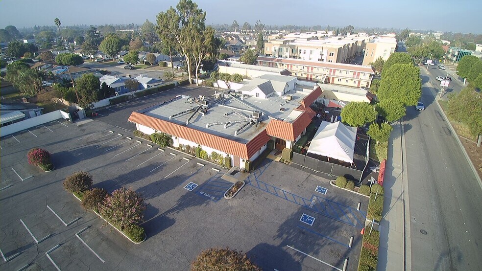 More Photos Of 308-316 W Route 66, Glendora Restaurant For Sale