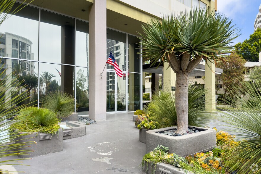 More Photos Of 10701 Wilshire Blvd, Los Angeles Apartments For Sale