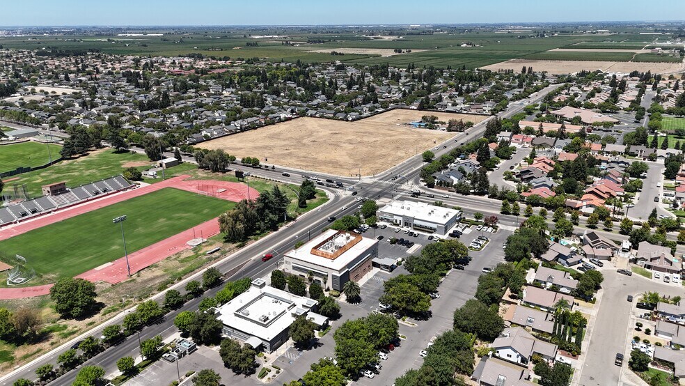 More Photos Of 3900 Geer Rd, Turlock Medical For Sale