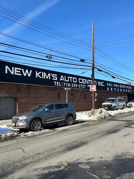 More Photos Of 32-32 Linden Pl, Flushing Industrial For Sale