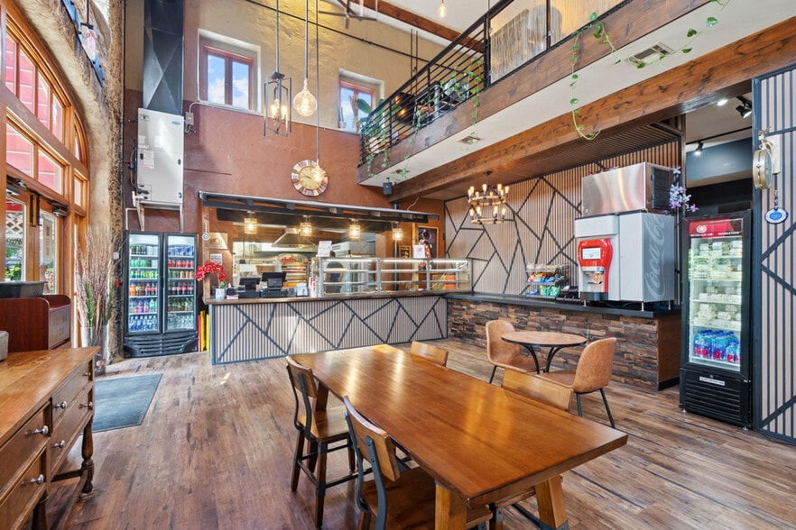 More Photos Of 3300 Henry Ave, Philadelphia Unknown For Lease