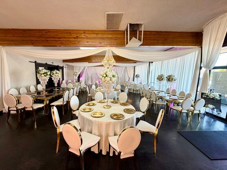 More Photos Of 2111 E Main St, Mesa Freestanding For Sale