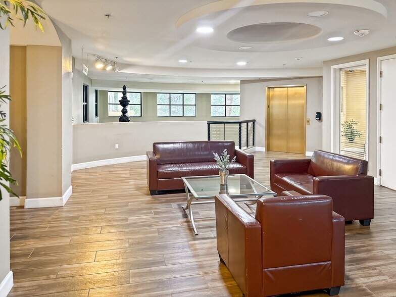 More Photos Of 6787 W Tropicana Ave, Las Vegas Coworking Space