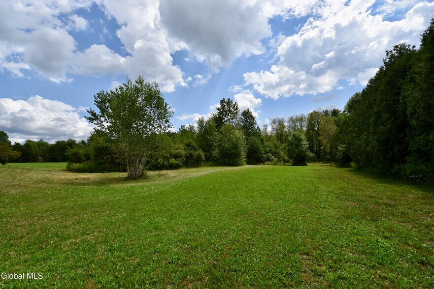 More Photos Of 410 Ridge Rd, Broadalbin Freestanding For Sale