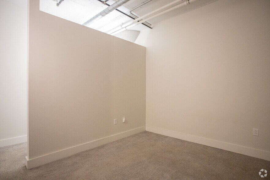 More Photos Of 538 Erie Blvd W, Syracuse Apartments For Lease