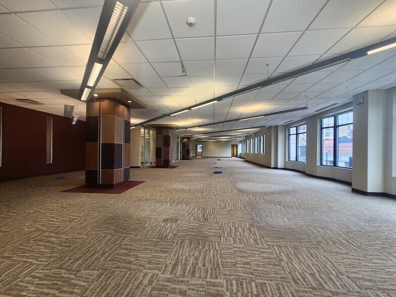 More Photos Of 469 State St, Schenectady Office For Lease