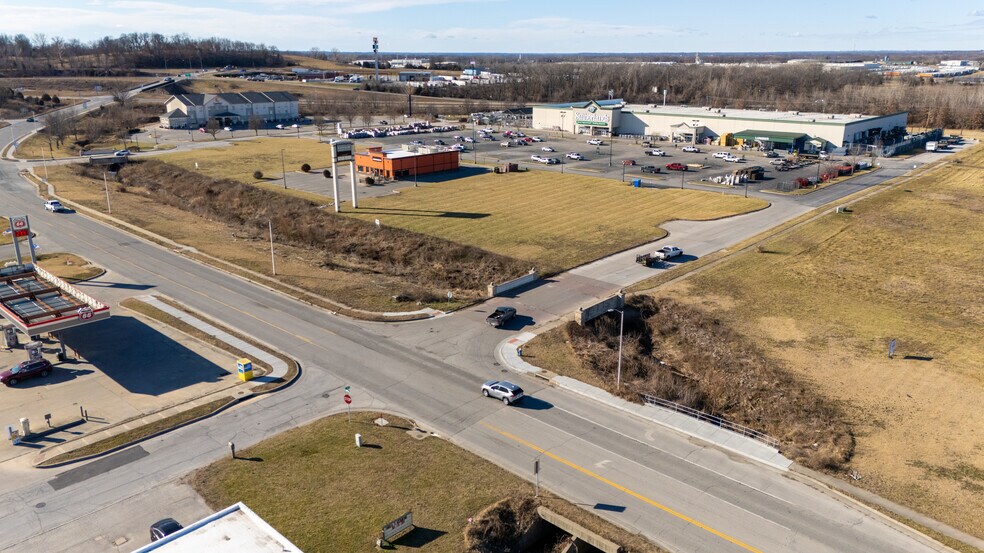 More Photos Of 2200 S Commercial Ave, Harrisonville Land For Sale