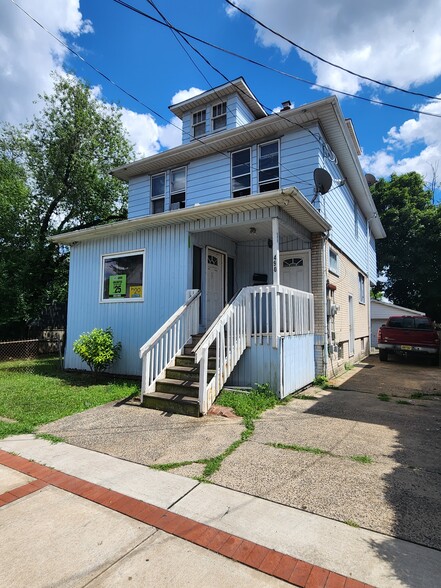 Primary Photo Of 490 Hamilton St, Franklin Township Office For Sale