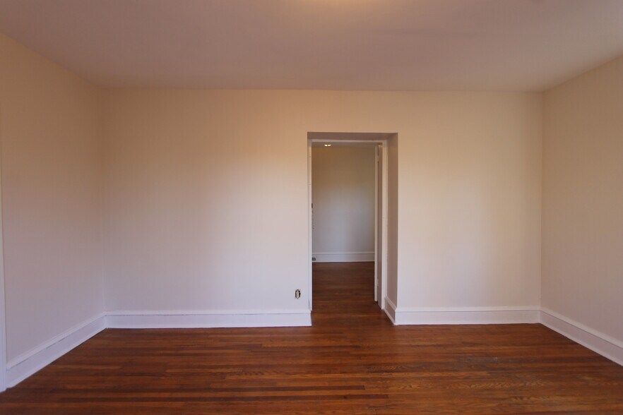 More Photos Of 5313 Baynton St, Philadelphia Apartments For Sale