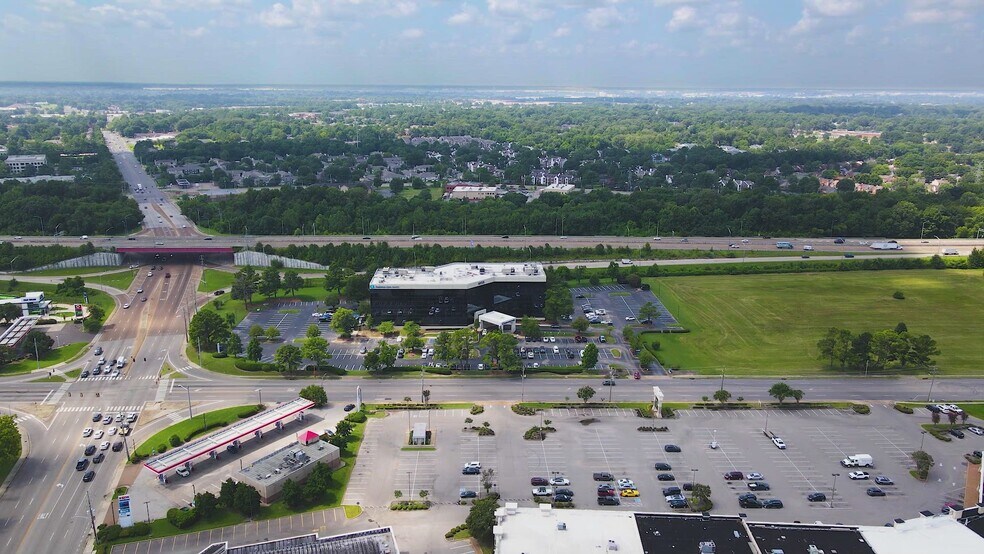 Primary Photo Of 6555 Quince Rd, Memphis Medical For Sale