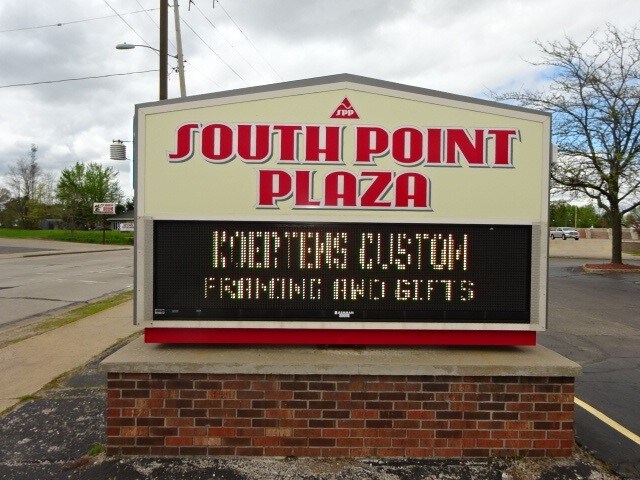 More Photos Of 2501 Church St, Stevens Point General Retail For Lease