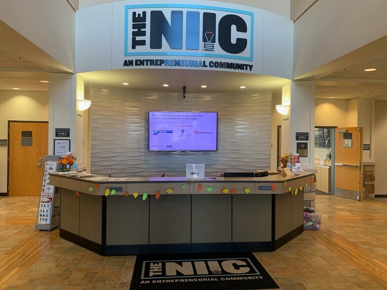 More Photos Of 3201 Stellhorn Rd, Fort Wayne Office For Lease