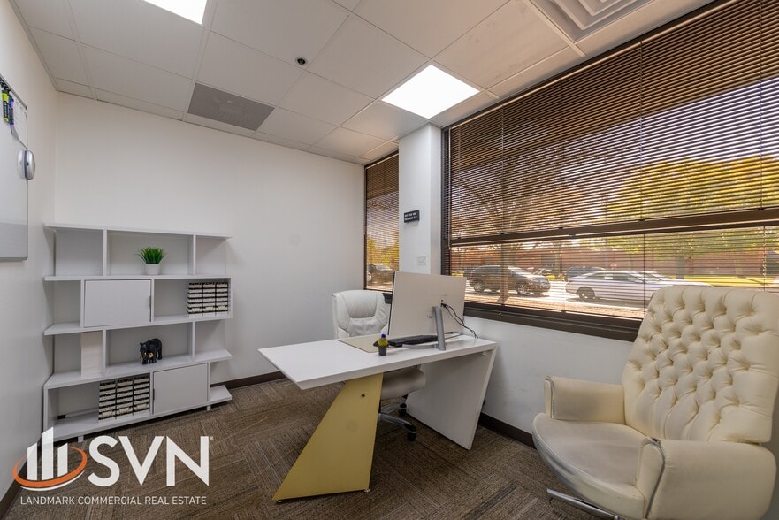 More Photos Of 1425 N McLean Blvd, Elgin Medical For Sale