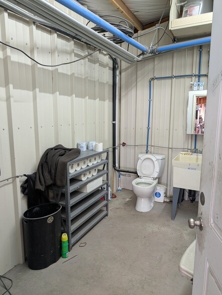 More Photos Of 5503 47th Ave NE, Marysville Industrial For Sale