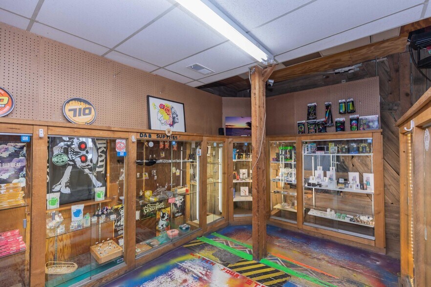 More Photos Of 907 S Madison St, Amarillo Storefront Retail Residential For Sale