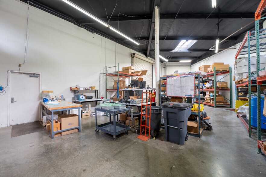 More Photos Of 13765 Alton Pky, Irvine Research And Development For Lease