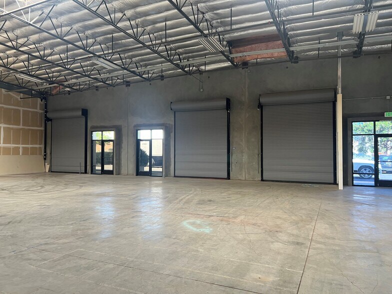 More Photos Of 401-457 Gateway Rd, Napa Warehouse For Lease