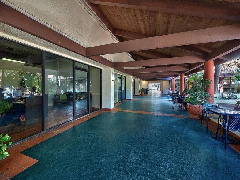 More Photos Of 330 Clematis St, West Palm Beach Storefront Retail Office For Sale