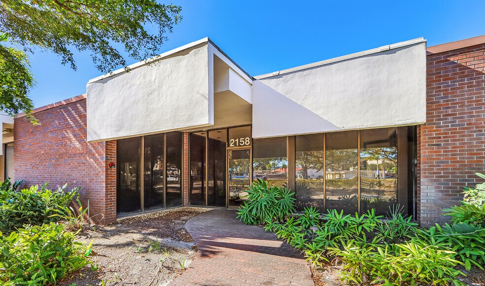 Primary Photo Of 2142-2158 Johnson St, Fort Myers Office For Lease