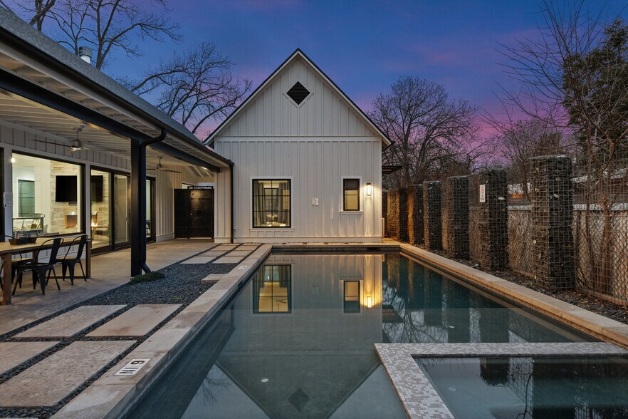 Primary Photo Of 106 E College St, Fredericksburg Specialty For Sale