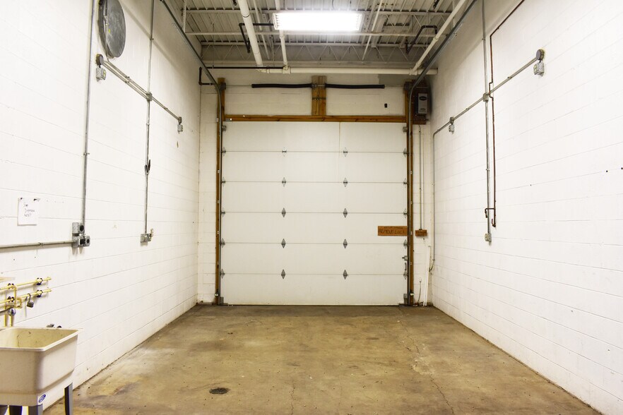 More Photos Of 1818 Milton Ave, Janesville Freestanding For Lease
