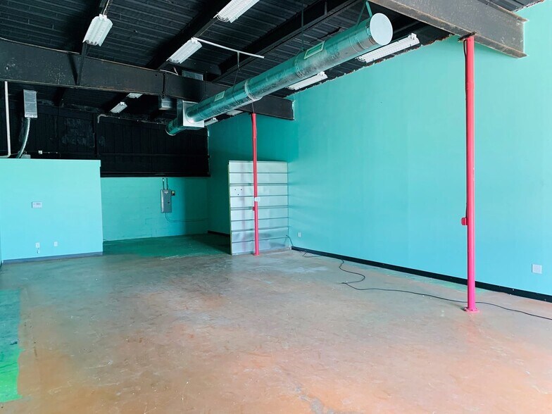 More Photos Of 11 Boardwalk, Carolina Beach General Retail For Lease