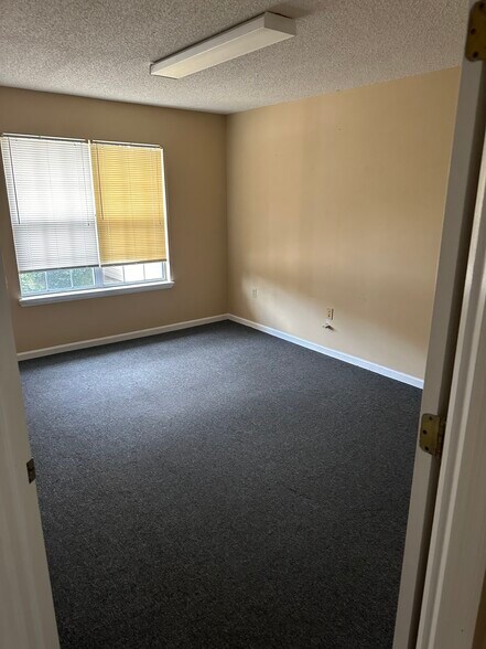 More Photos Of 1205 Baytree Rd, Valdosta Medical For Lease