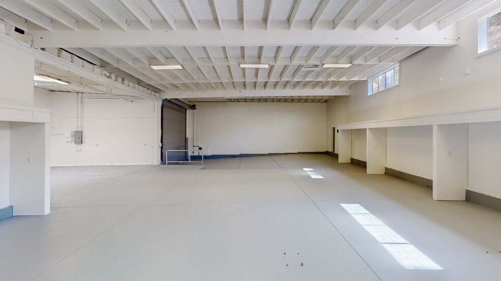 More Photos Of 4020 San Pablo Dam Rd, El Sobrante Warehouse For Sale