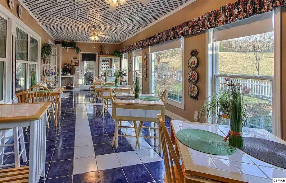 More Photos Of 724 Sharp Rd, Sevierville Hospitality For Sale