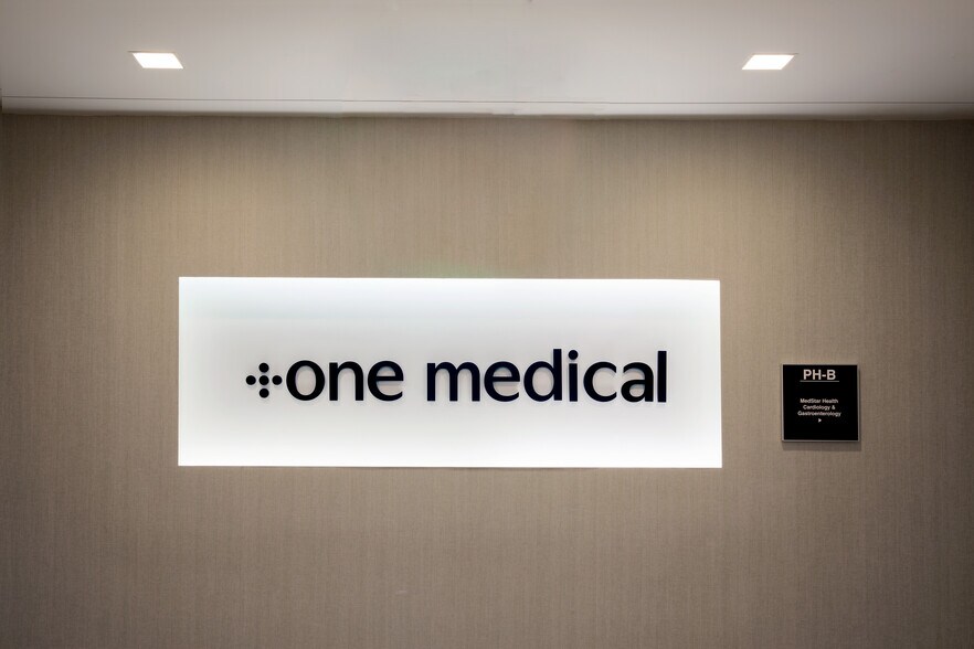 More Photos Of 8401 Connecticut Ave, Chevy Chase Medical For Lease