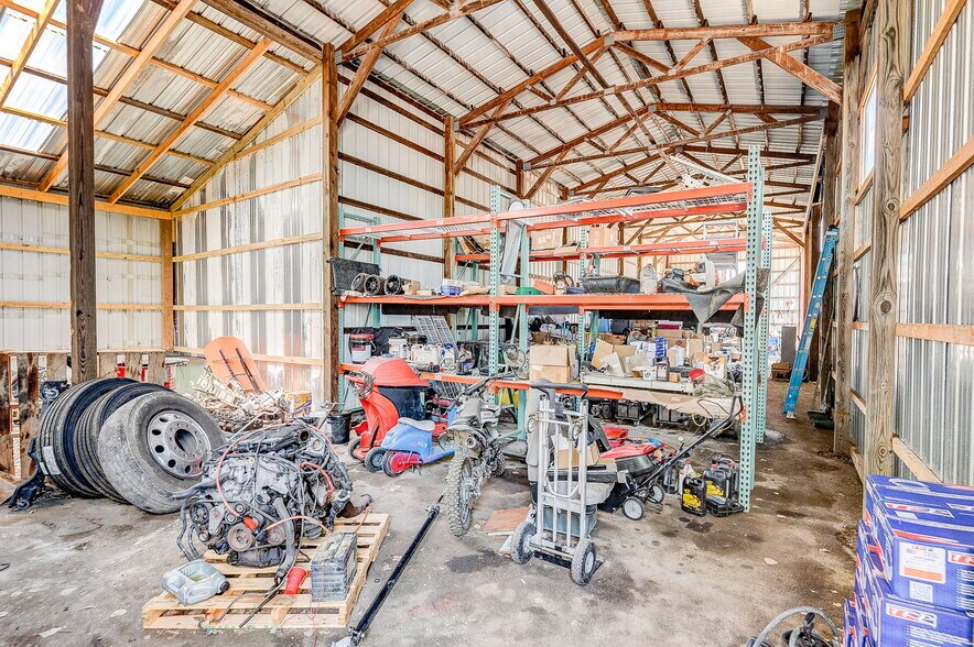 More Photos Of 440 W Pontoon Rd, Granite City Land For Sale