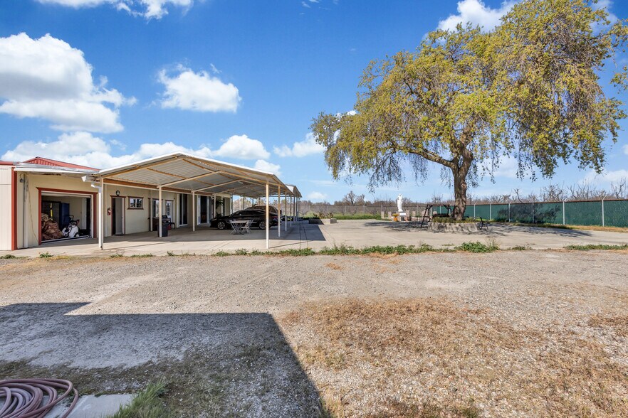 More Photos Of 9503 Barber Rd, Galt Land For Sale