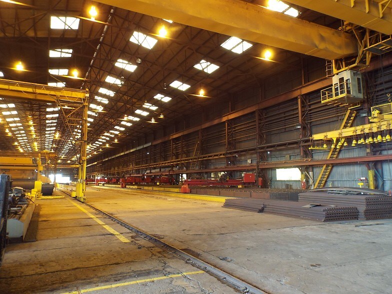 More Photos Of 5100 River Rd, Avondale Warehouse For Lease