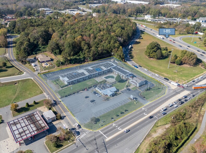 Primary Photo Of 1700 N Chester St, Gastonia Hotel For Sale