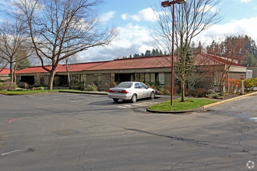 Primary Photo Of 12815-12931 NE 126th Pl, Kirkland Warehouse For Lease