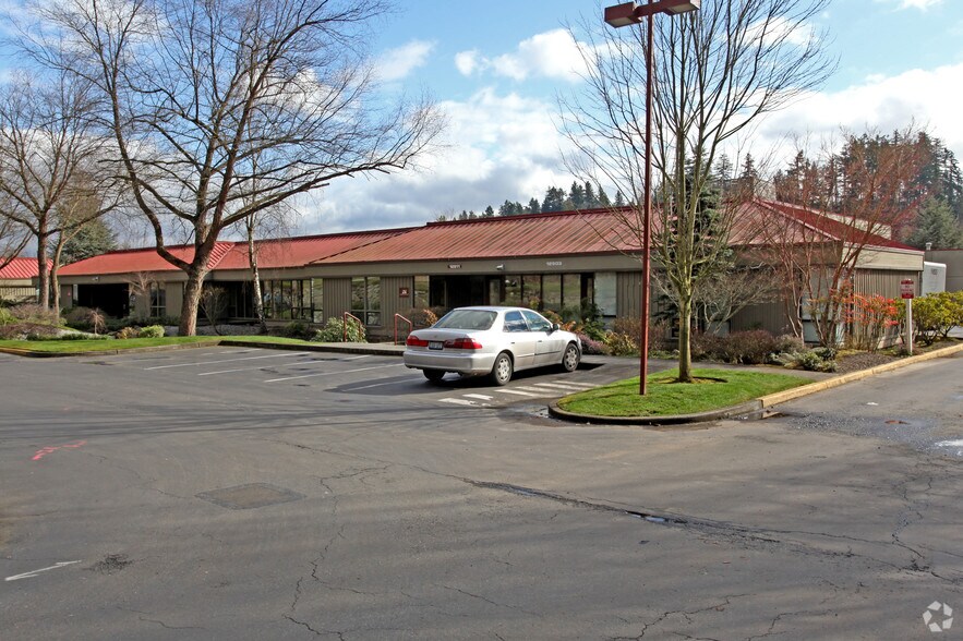 More Photos Of 12815-12931 NE 126th Pl, Kirkland Warehouse For Lease