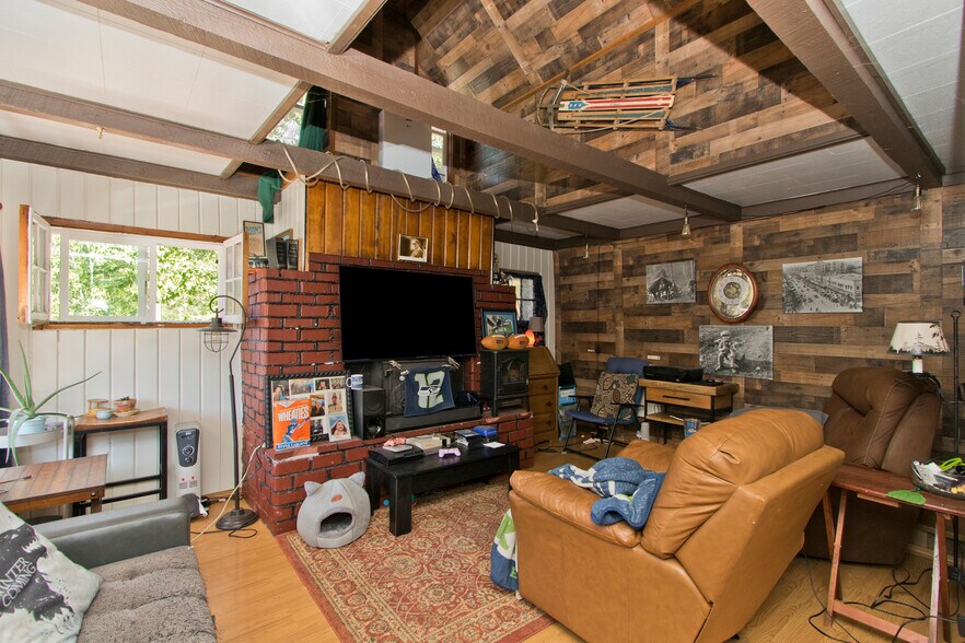 More Photos Of 18431 Hwy 410, Naches Restaurant For Sale