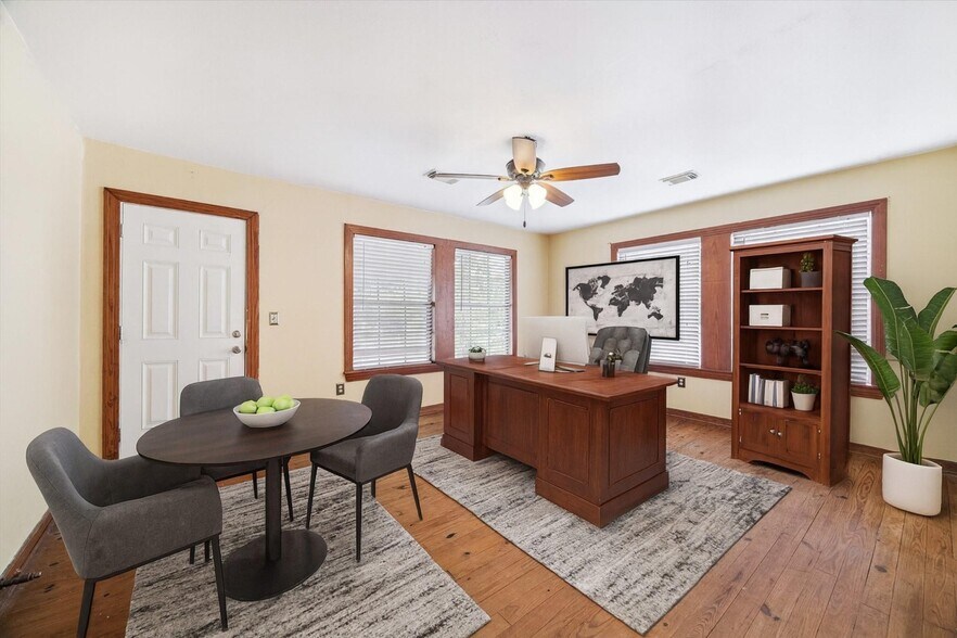 More Photos Of 510 E Main St, Humble Office For Sale