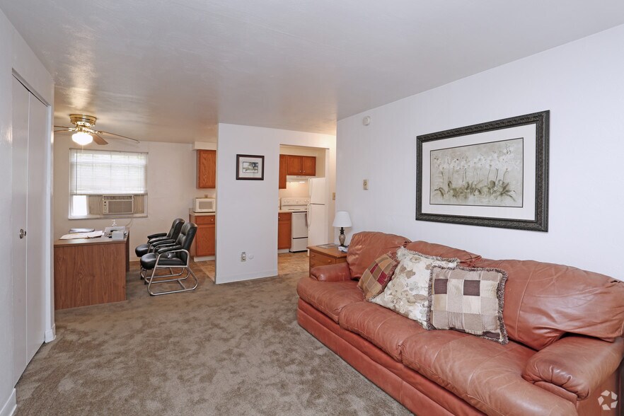 More Photos Of 621 E Deborah Jane Dr, Plum Apartments For Sale