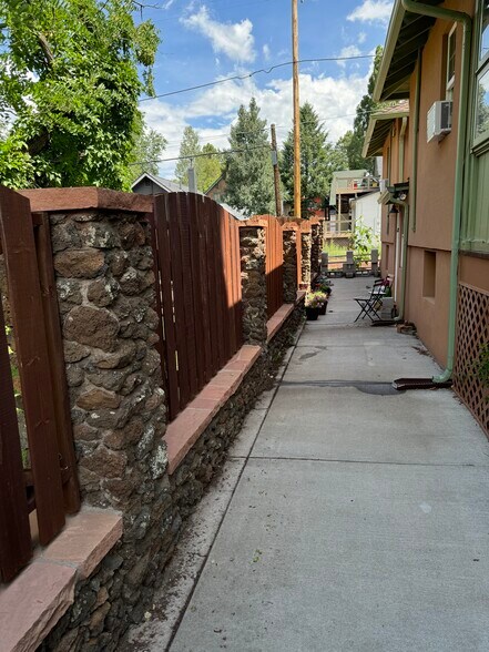 More Photos Of 309 N Humphreys St, Flagstaff Apartments For Sale