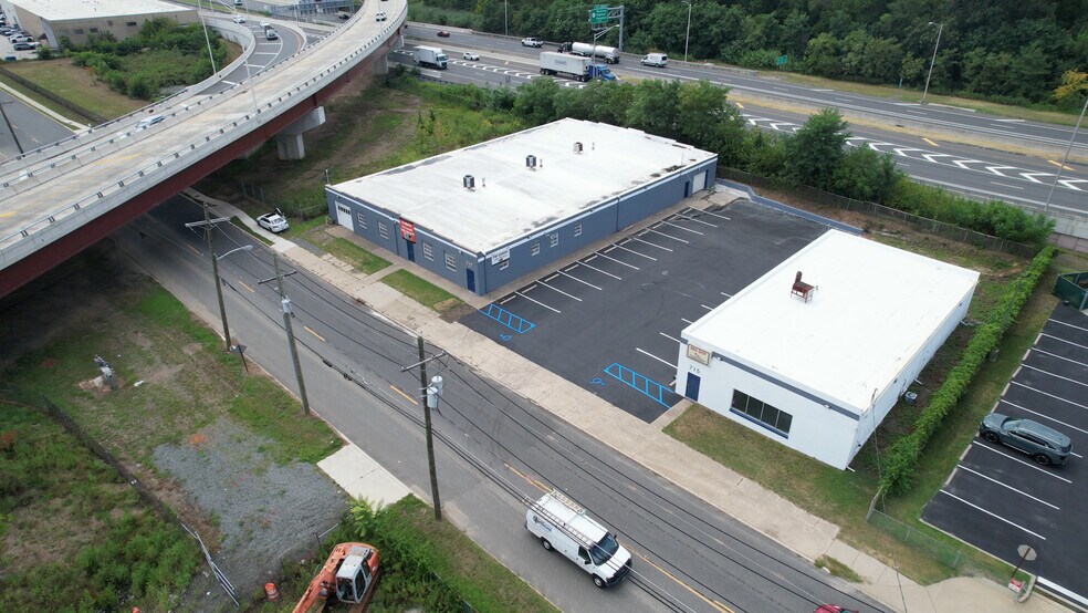 More Photos Of 717 Creek Rd, Bellmawr Manufacturing For Lease