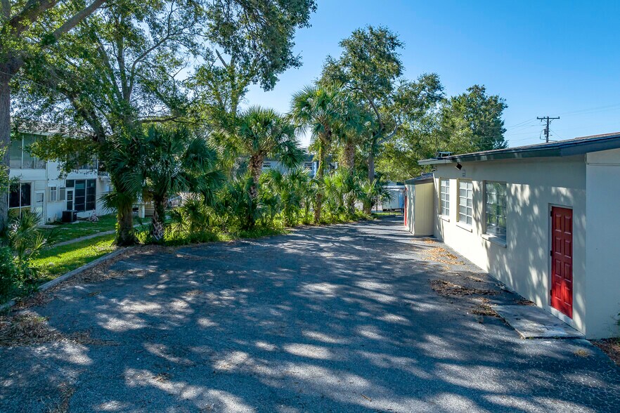 More Photos Of 219 Betty Ln, Clearwater Office Residential For Sale