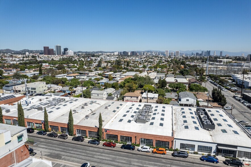 More Photos Of 1745 Berkeley St, Santa Monica Light Manufacturing For Lease
