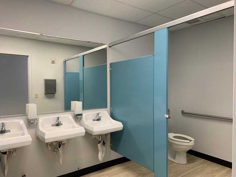 More Photos Of 4121 Montana Ave, El Paso Medical For Lease