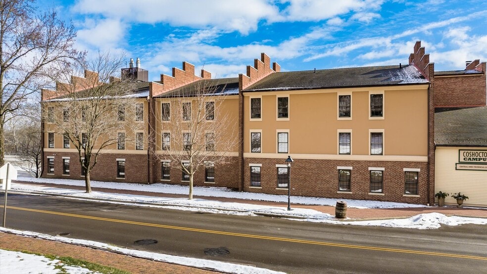 More Photos Of 200 N Whitewoman St, Coshocton Loft Creative Space For Sale