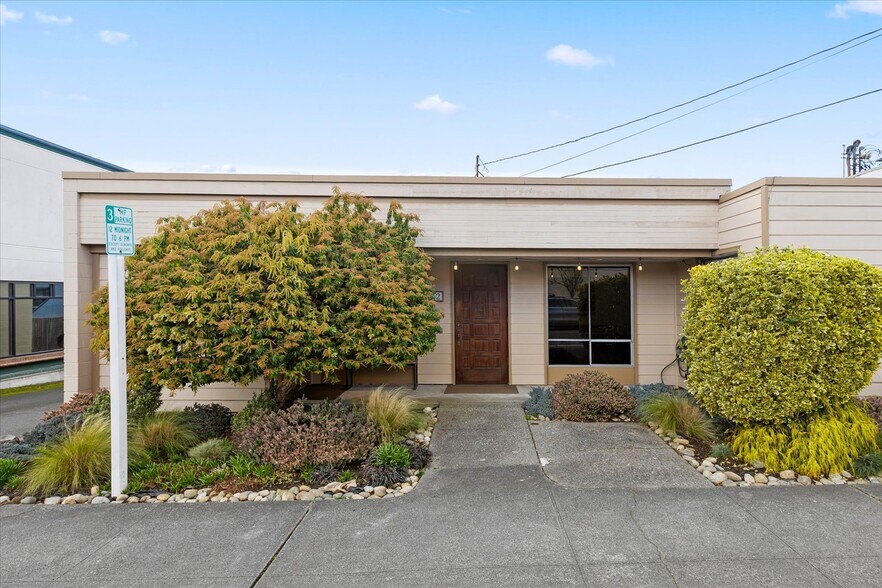 More Photos Of 112 3rd Ave S, Edmonds Loft Creative Space For Lease