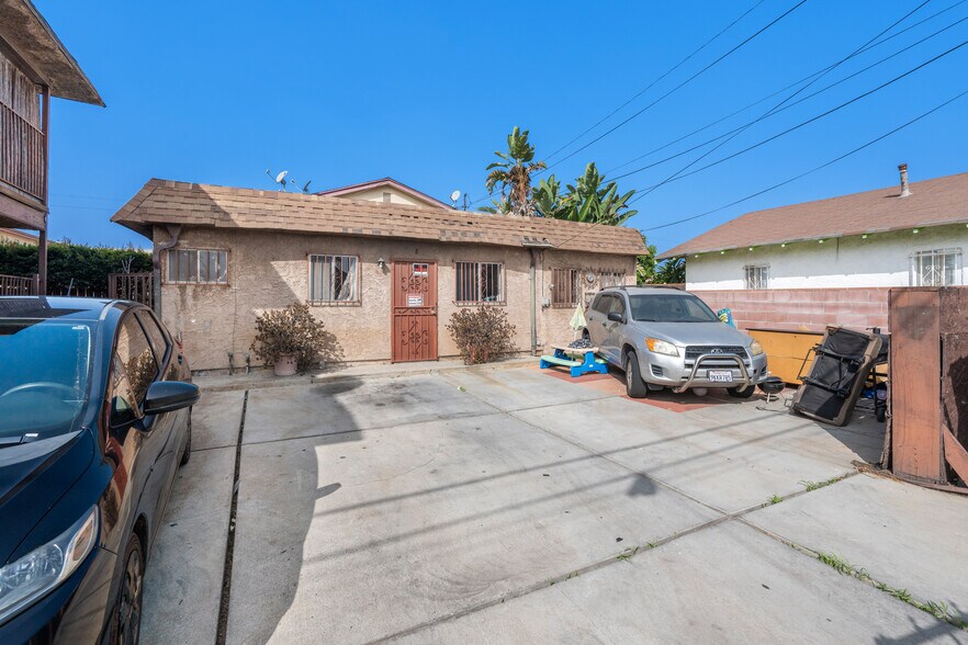 More Photos Of 1001 E 20th St, Long Beach Apartments For Sale