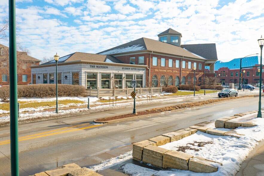 More Photos Of 501 12th Ave, Coralville Office For Sale
