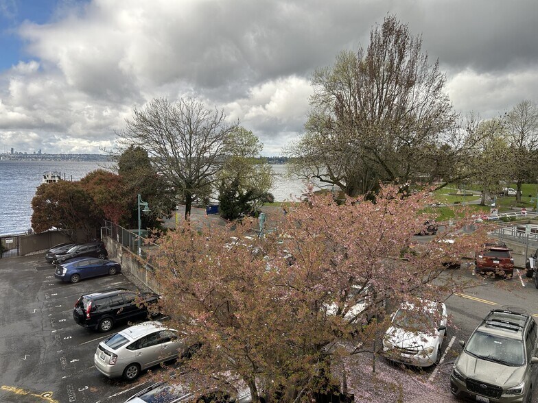 More Photos Of 89 Kirkland Ave, Kirkland Storefront Retail Office For Lease