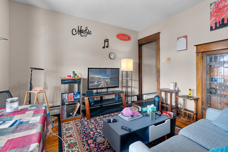 More Photos Of 583 Holly Ave, Saint Paul Apartments For Sale